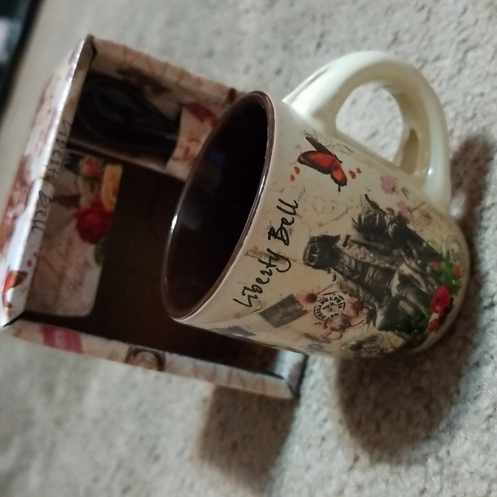 Philadelphia Ceramic Shot Glass/Tea Cup Accessories-3"